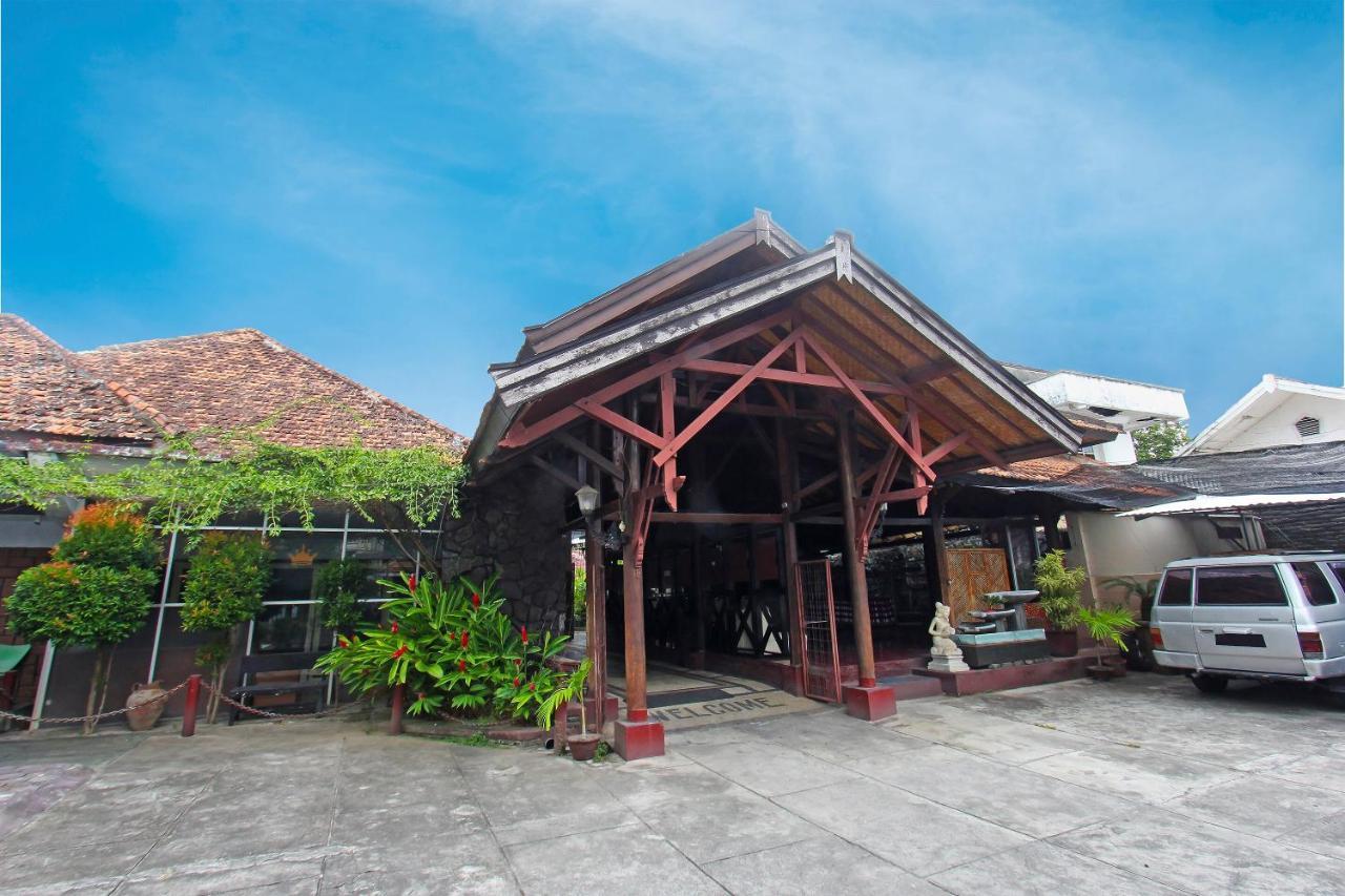 Oyo 91516 Wisata Hotel Ματαράμ Εξωτερικό φωτογραφία