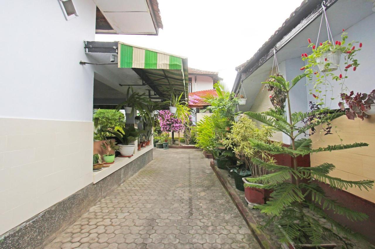 Oyo 91516 Wisata Hotel Ματαράμ Εξωτερικό φωτογραφία